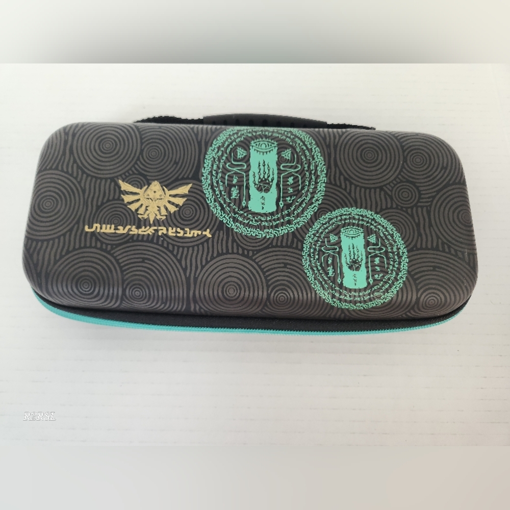 Ledgend Of Zelda Tears of the Kingdom Carry Case For Switch NWOT